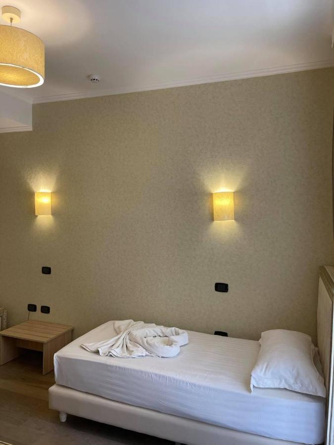Germany Hotel Драч Екстериор снимка
