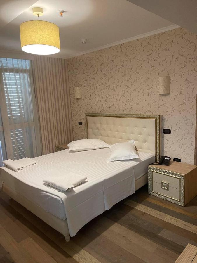 Germany Hotel Драч Екстериор снимка