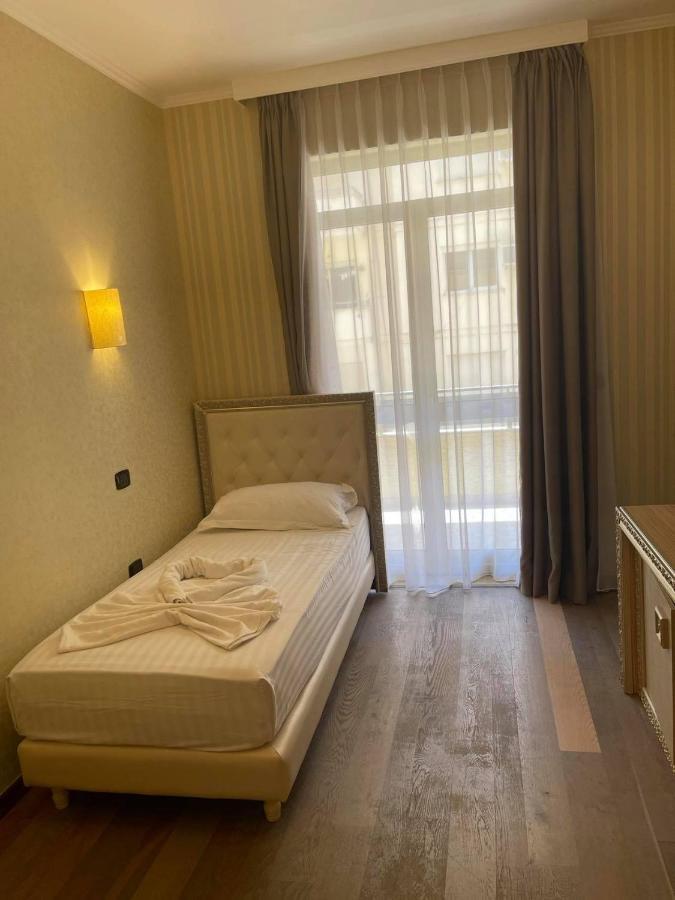 Germany Hotel Драч Екстериор снимка