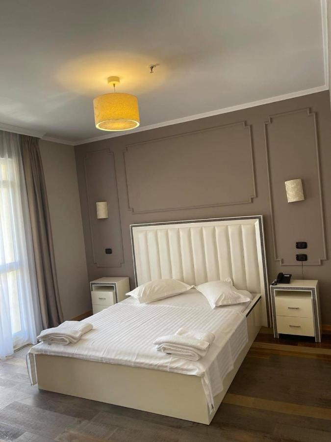 Germany Hotel Драч Екстериор снимка